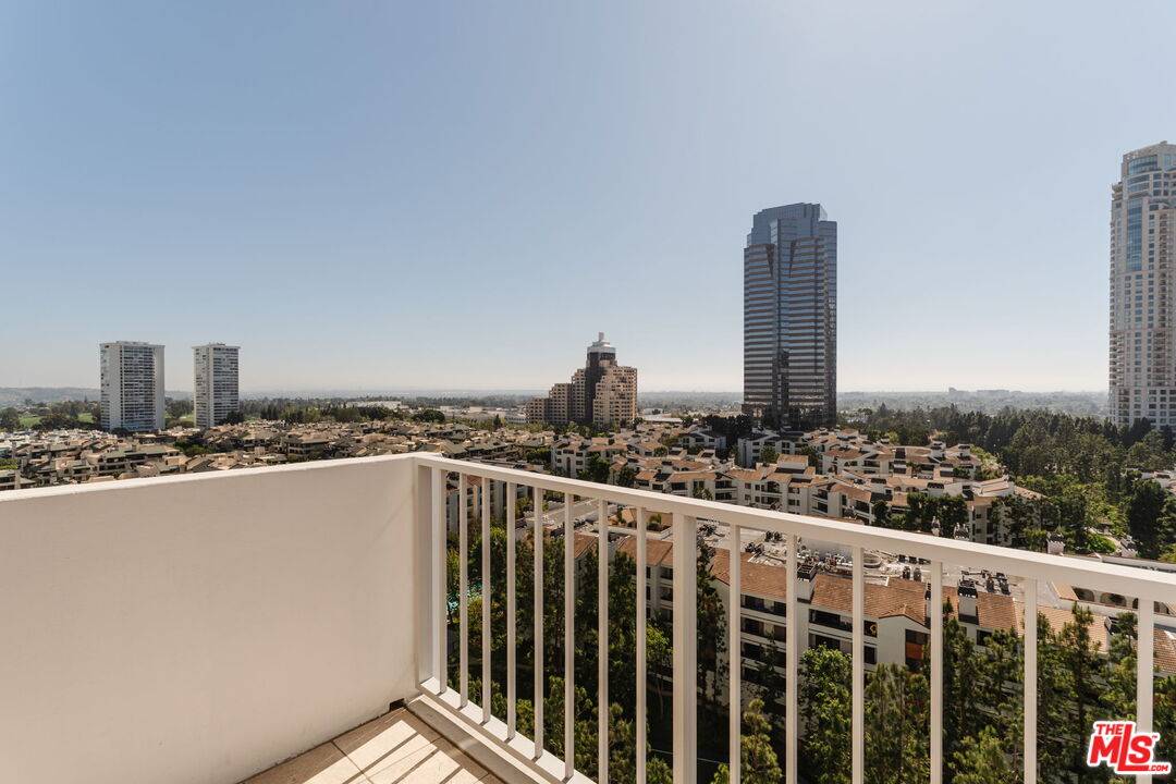 2170 E Century Park 1BR Beverlywood La