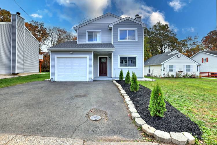 Welcome to 12 Linda Street, West Haven !