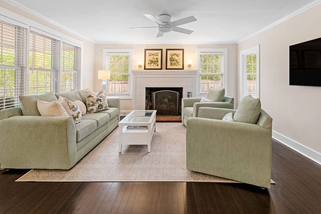 EAST HAMPTON VILLAGE RENTAL