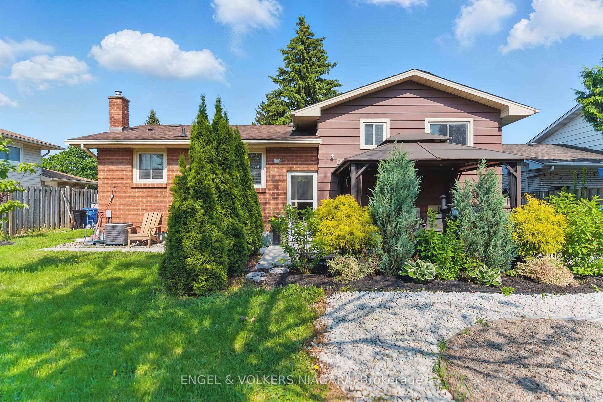 Welcome to 6137 Kirkland Drive.