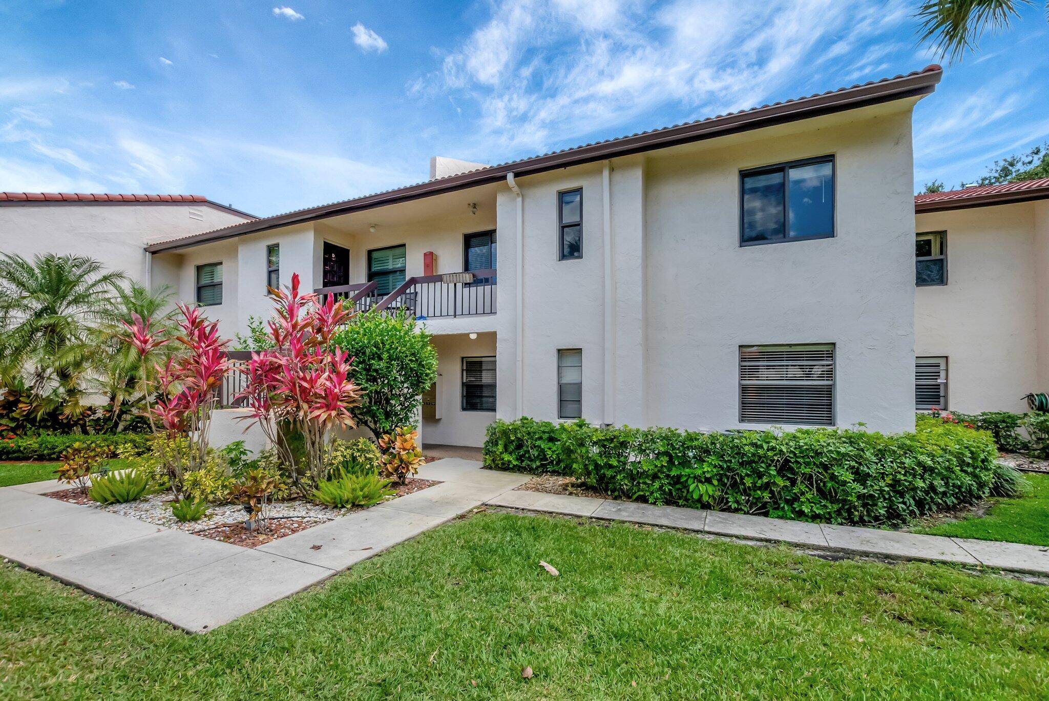 Welcome to this spacious 2 BD 2 BA, First floor condo with beautiful views overlooking the green of the golf course.
