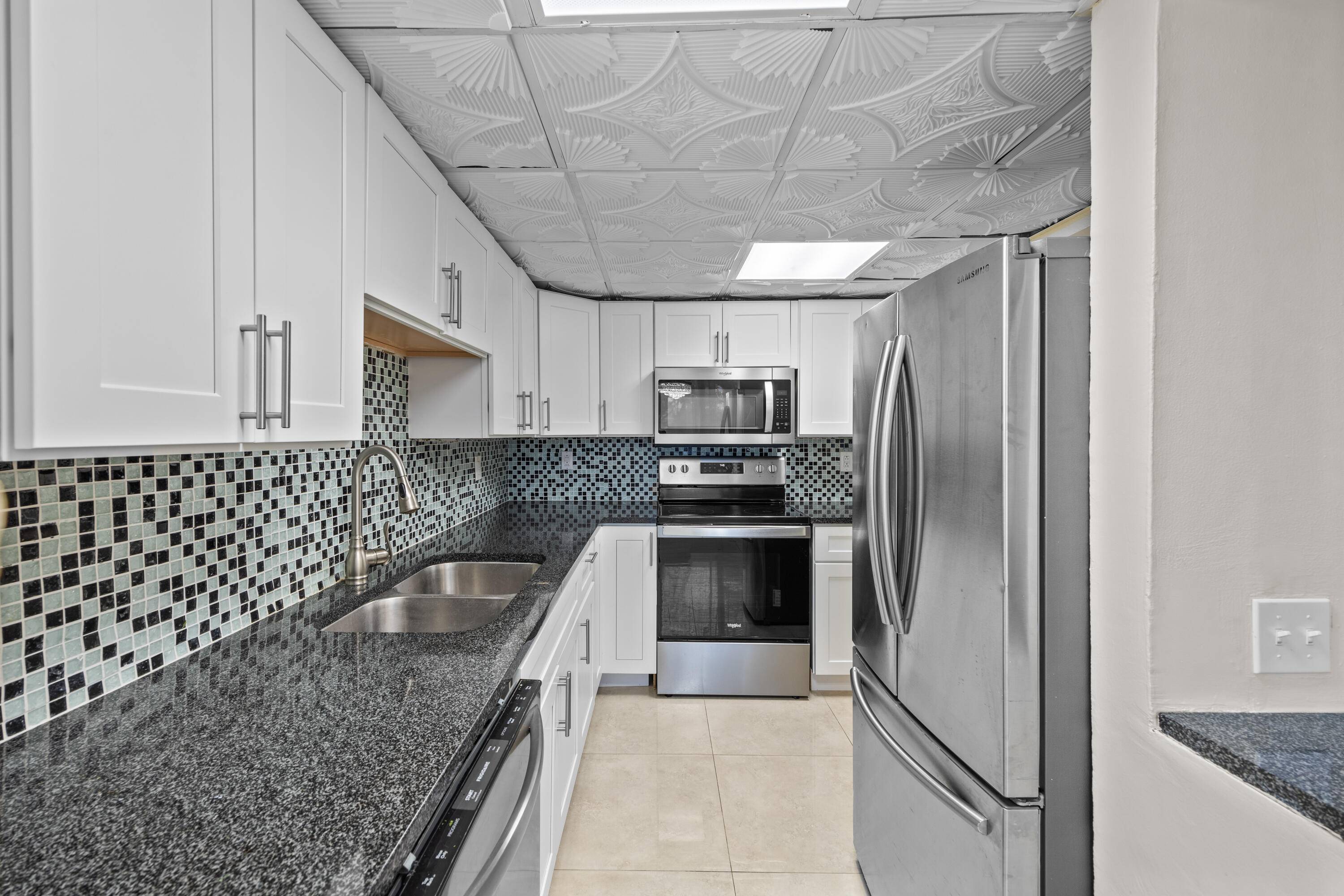 Great investment opportunity in East Boca Raton !