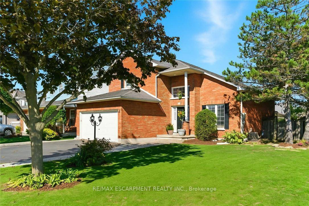 Welcome to 2 Caledonia Avenue where style, comfort, and location meet.
