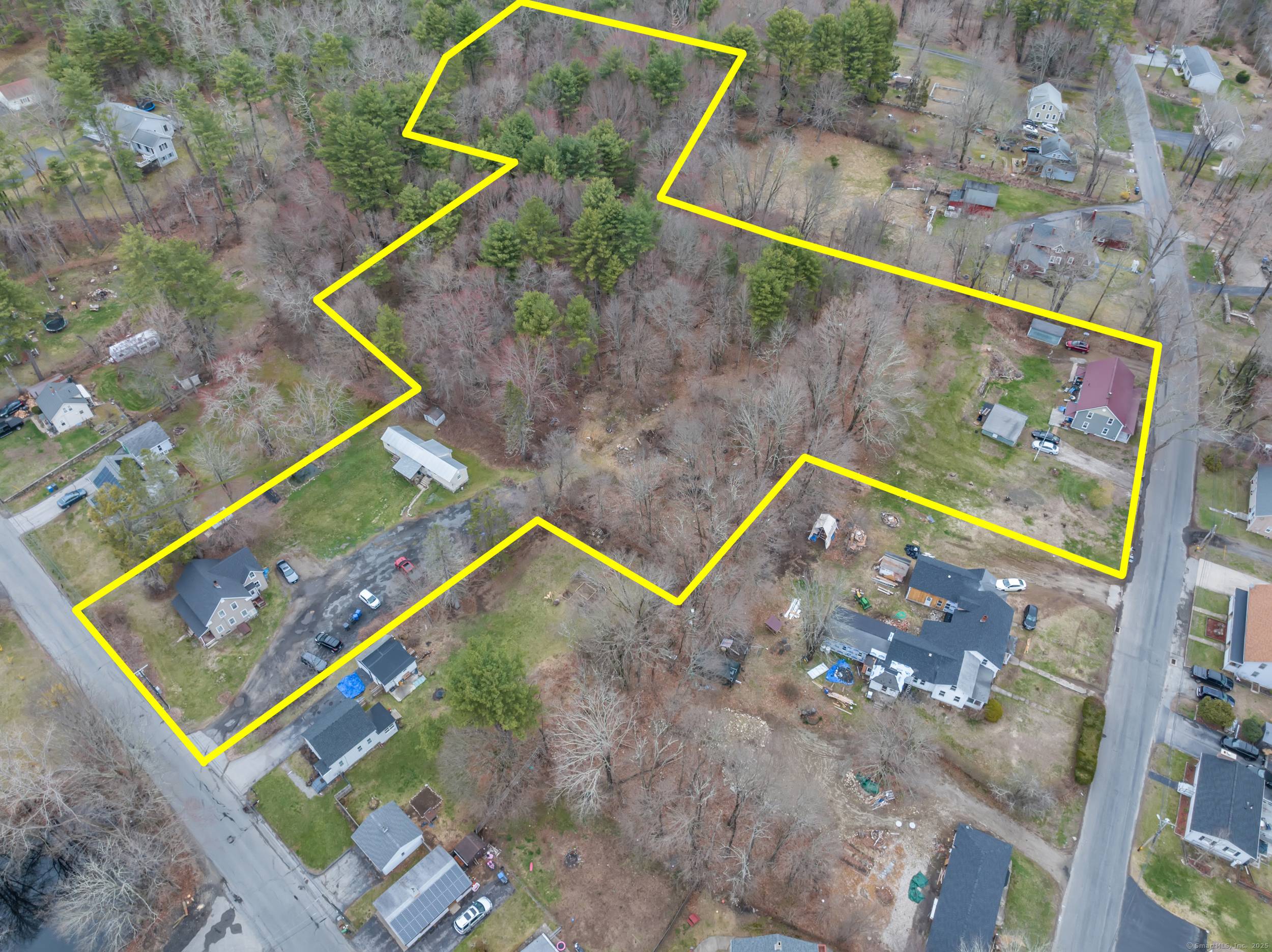 Approved Residential Development Opportunity Dayville, Killingly, CT Prime development land approved for 14 duplex buildings in the Dayville section of Killingly.