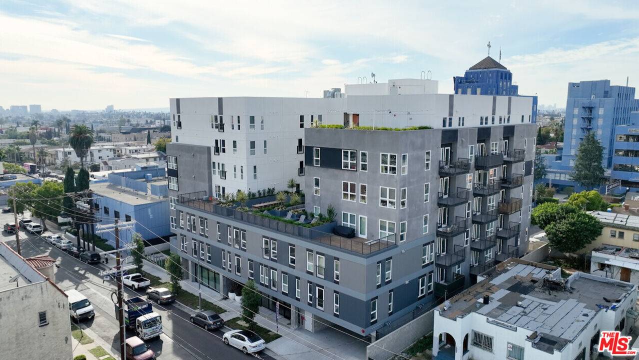 1325  N New Hampshire Ave 1BR La