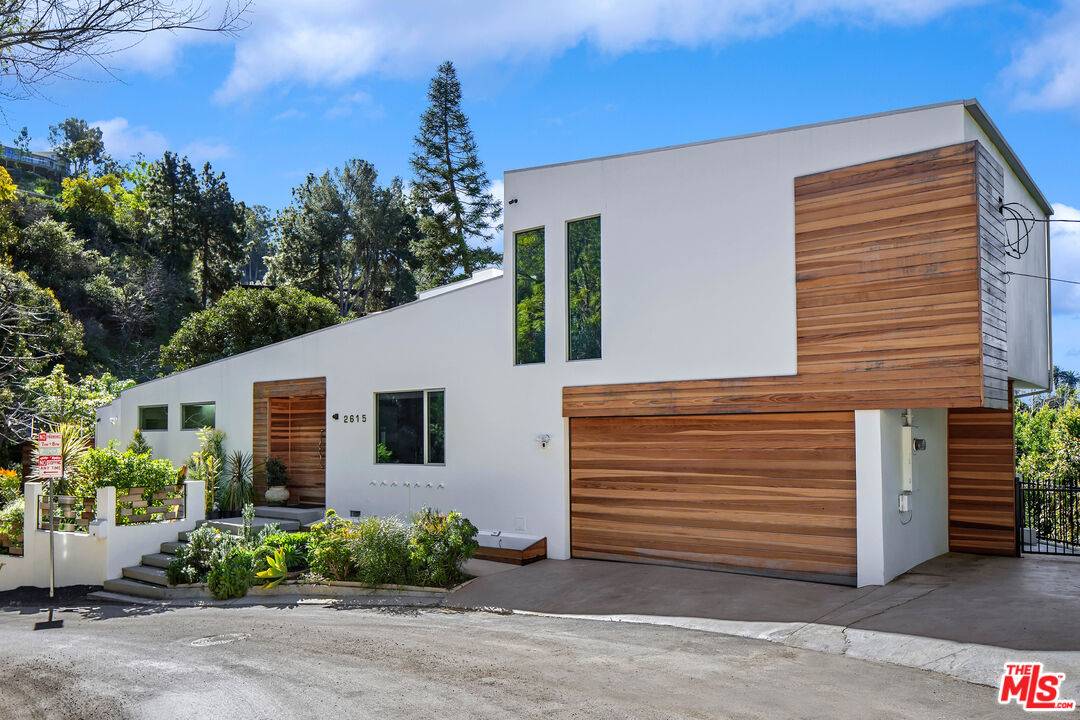 2615 La Cuesta Dr 4.0 Hollywood Hills East LA