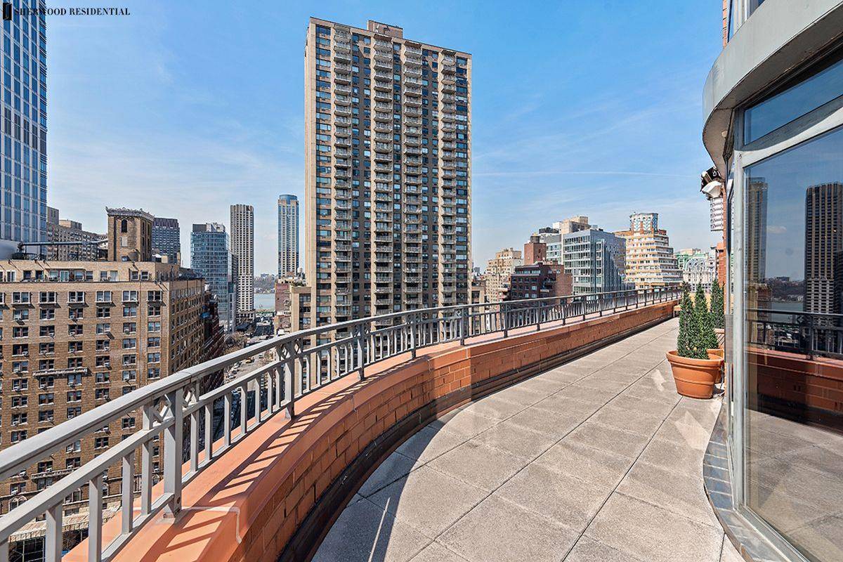 STUNNING 3000sf PENTHOUSE PH1DE DUPLEX WITH HUGE 650sf WRAP AROUND TERRACEEnjoy the sundrenched South and West exposures magnificent sunsets throughout this entire home.