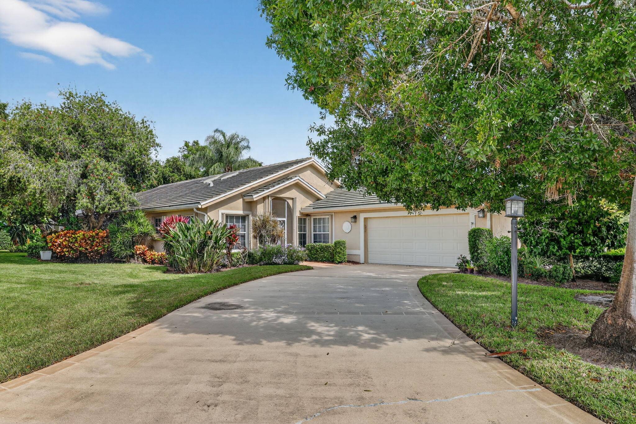 Welcome to Marsh Landings at PGA Village !