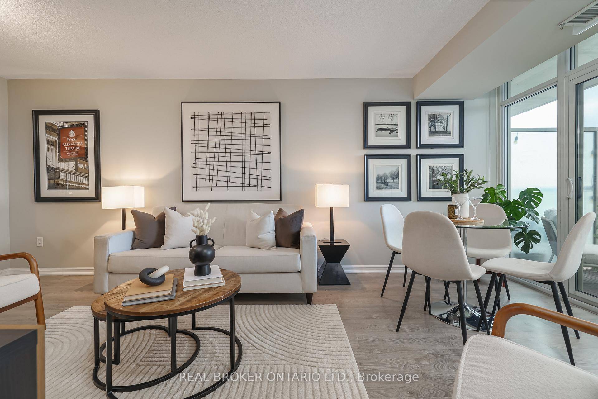 This beautifully maintained modern one bedroom plus den condo combines comfort, space, and style in one of Toronto's most vibrant neighbourhoods.