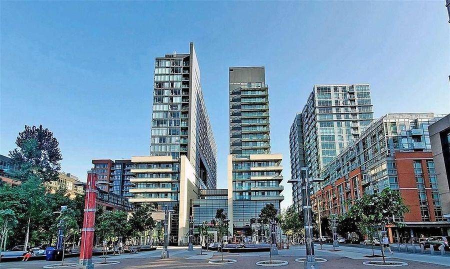 One Of The Best 2 Bed 2 Bath Suites At Edge On The Triangle Park, Nested In Desirable Queen West.