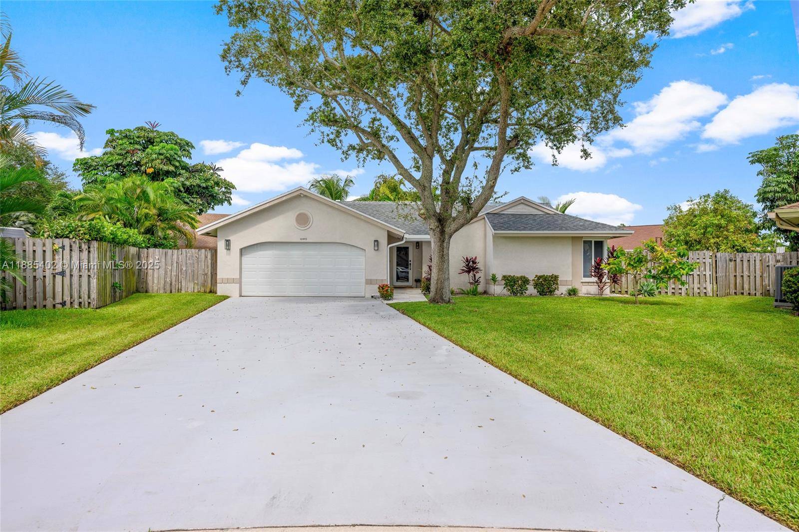 Welcome to your future home in the Welleby community, offering parks, a pool, and A grade schools.