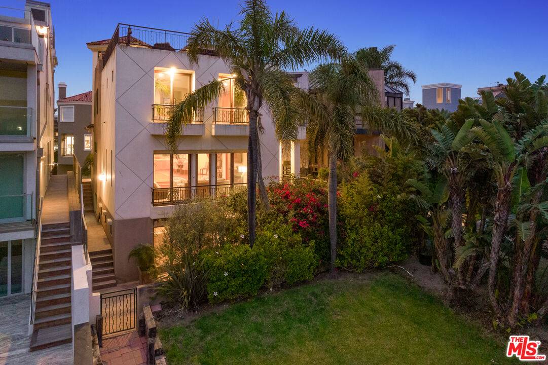 4115   Roma Ct 4BR Marina Del Rey La
