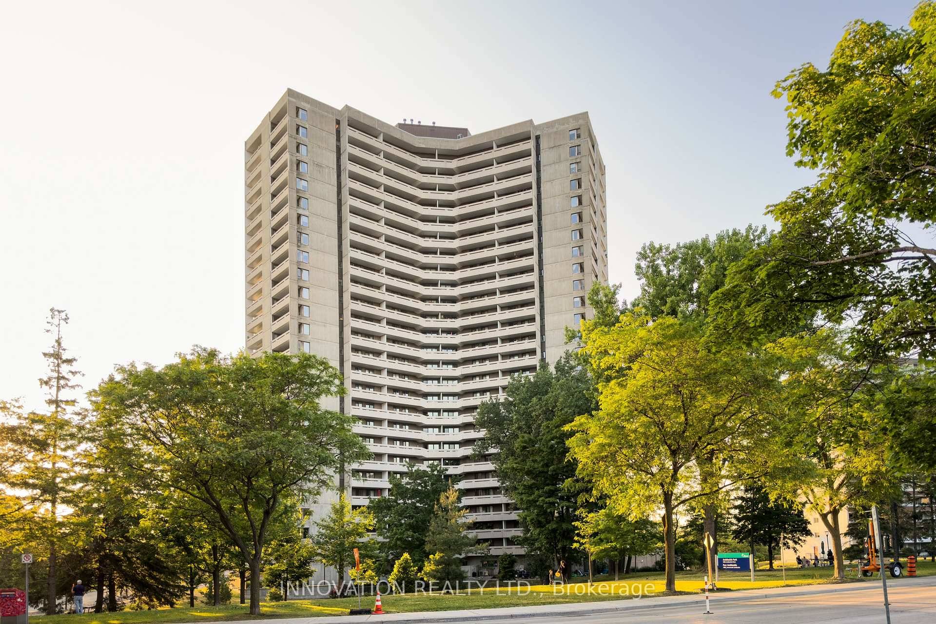 River View Condo ! This magnificent 20th floor 2 bedroom condo offers an unparalleled living experience with its panoramic river views and numerous desirable amenities !