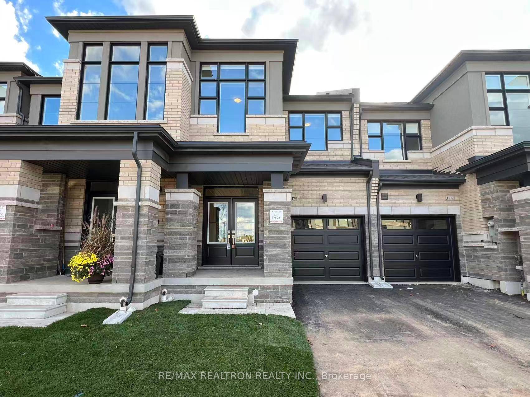Brand New amp ; Luxury Townhouse W 3 Bedrooms amp ; 3 Bathrooms This stunning townhouse located in a highly sought after amp ; family friendly community features a modern ...