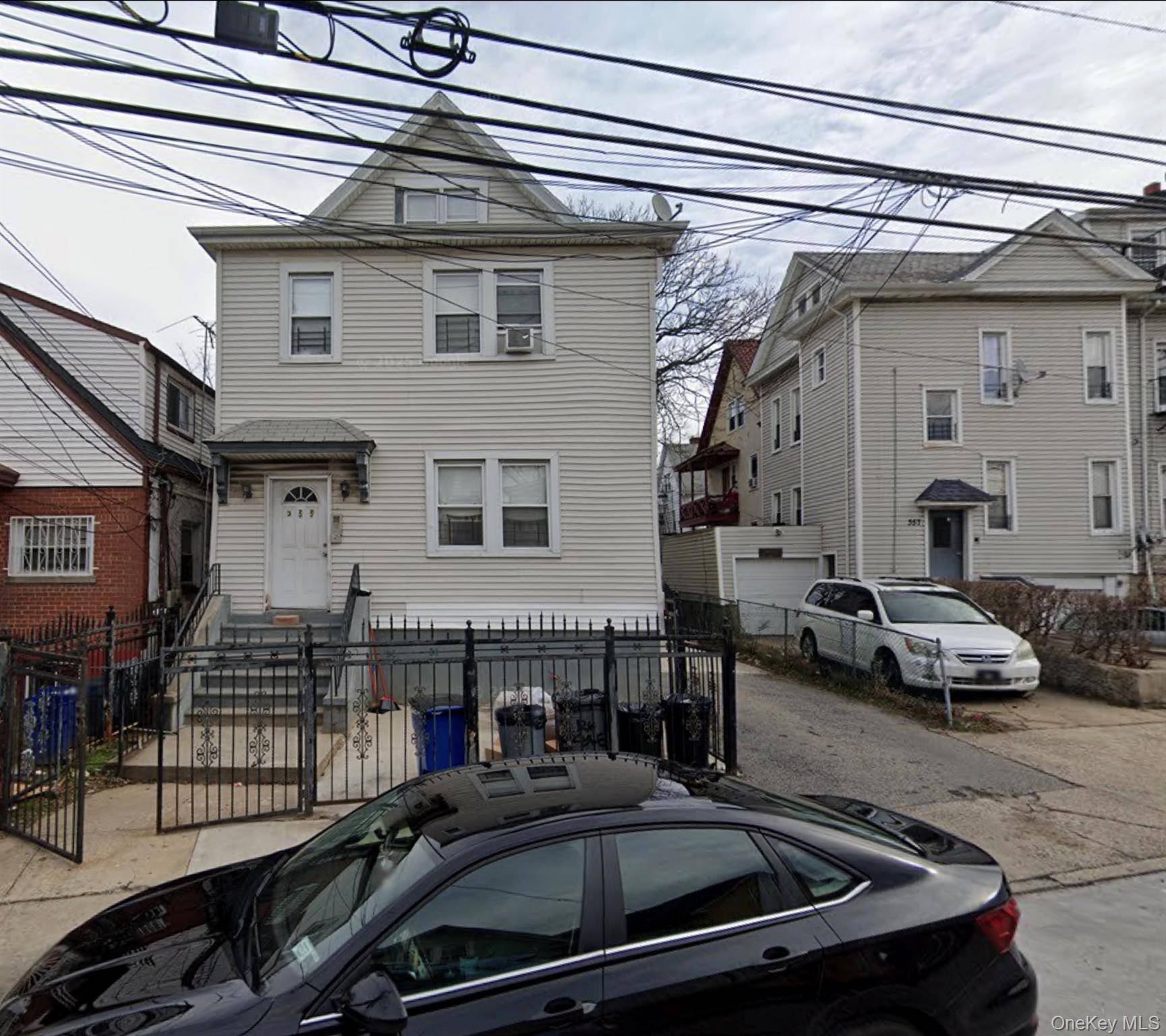 Discover an excellent investment opportunity at 355 Mundy Lane, a fully occupied 5 family building generating steady rental income.