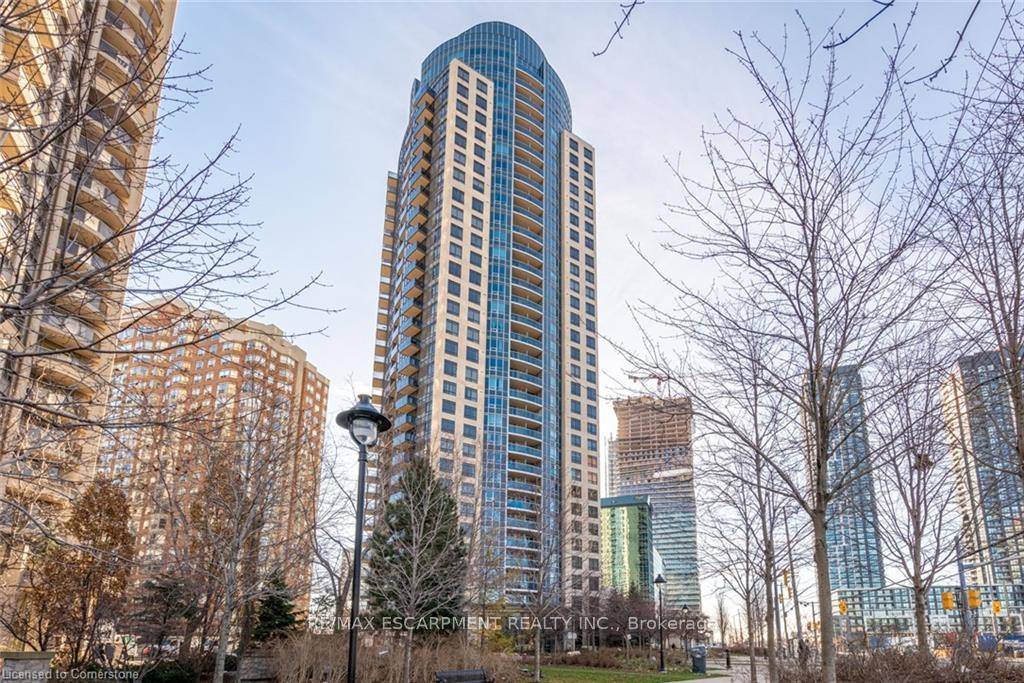 Open Concept Layout with a spectacular panoramic floor to ceiling windows design, giving you breathtaking views of the city !