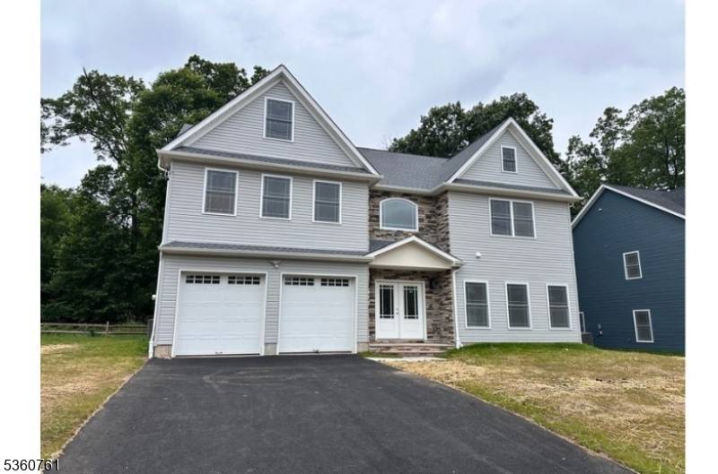 Brand New Construction 4 Bed 3.