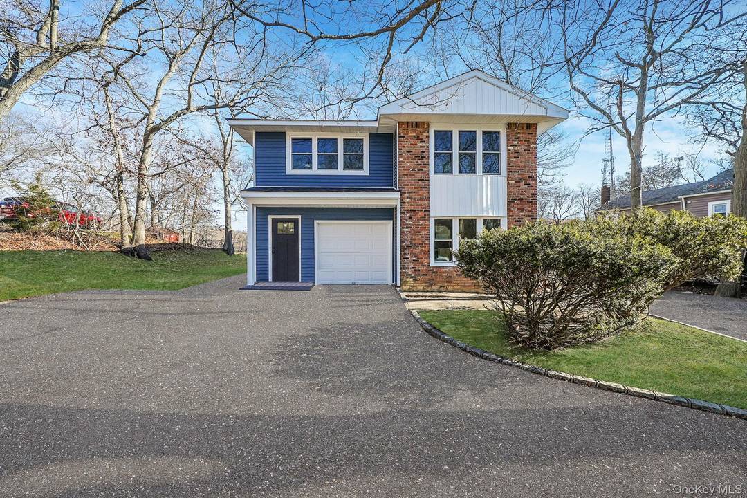 Magnificent Renovated Colonial, 5 Bedrooms, 3.