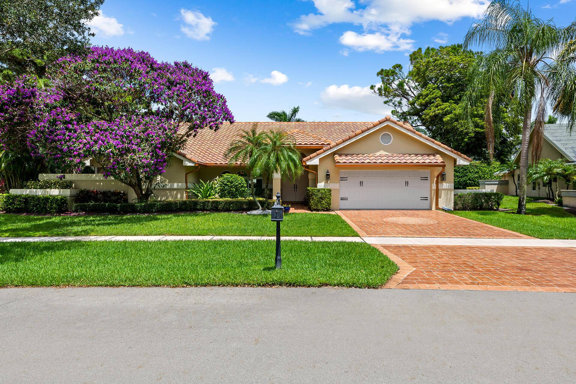 Recently renovated and updated single family home in the highly sought after, gated community of Woodfield Hunt Club.