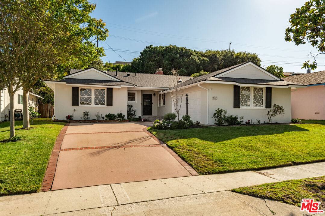 4922   Paseo Del Pavon 4BR La