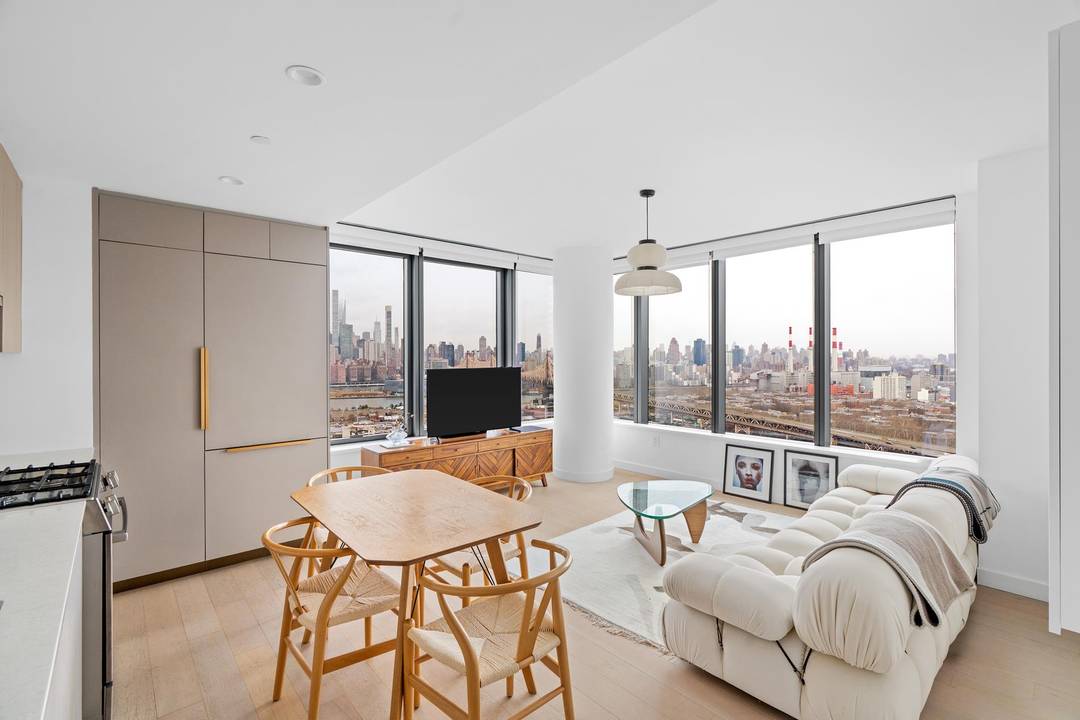 Welcome to Skyline Tower, the tallest condominium building in Queens.