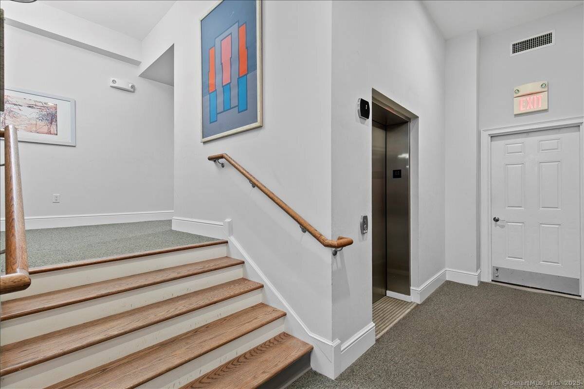 Downtown Guilford ranch living like you HAVE NEVER SEEN !