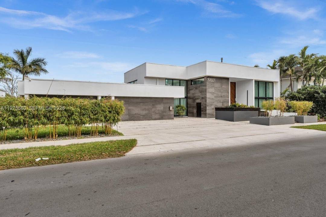 Rare opportunity to own a contemporary masterpiece by award winning architect Danny Sorogon.