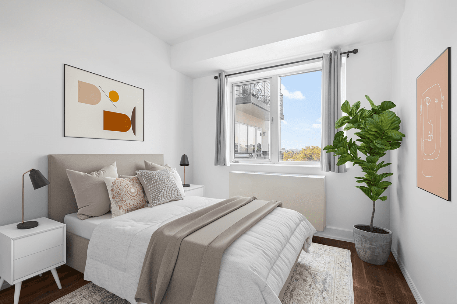 Luxury and convenience in the heart of Williamsburg !