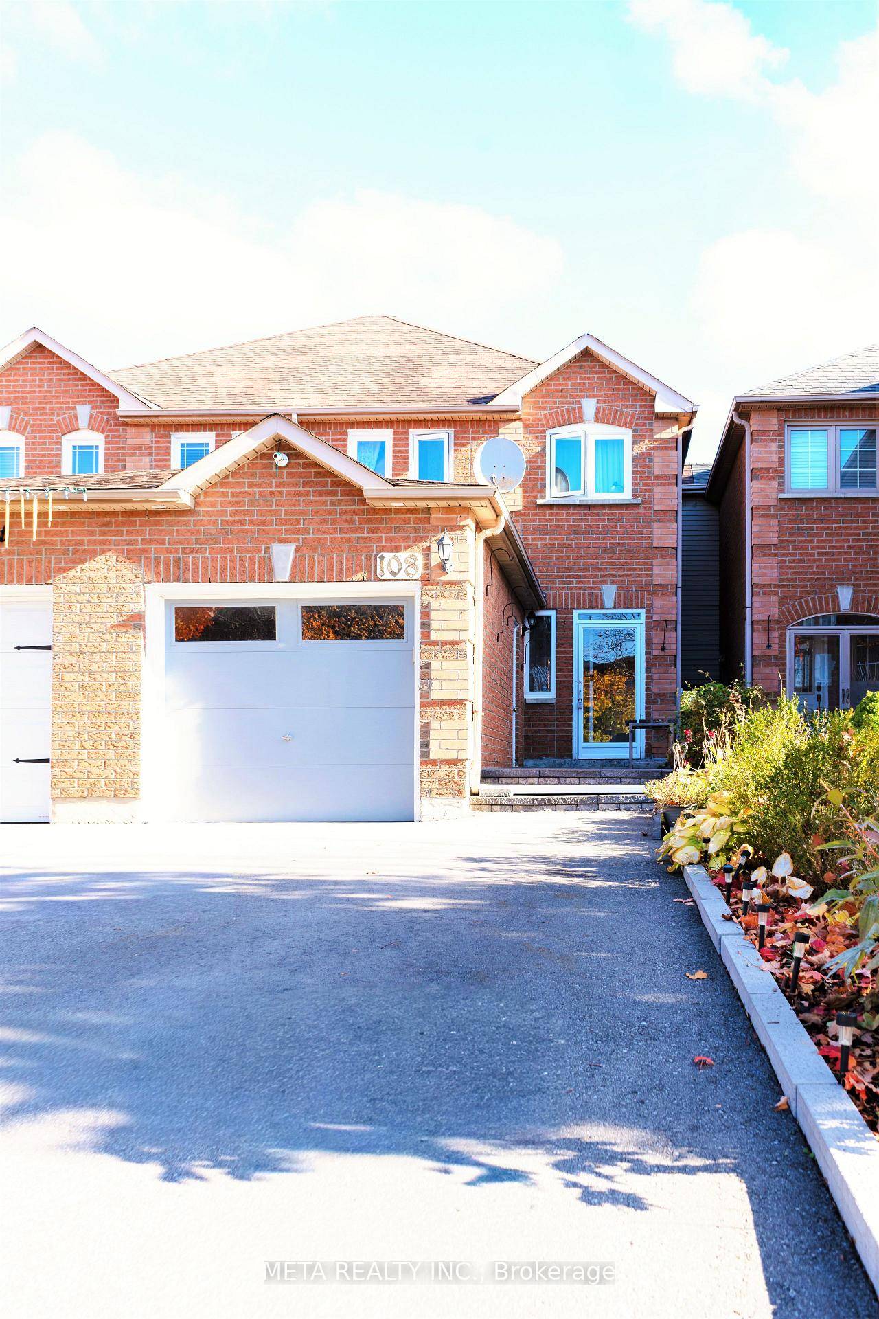 Welcome To This Clean 4 Bedroom Home In One Of Brampton's Desirable Neighborhoods.