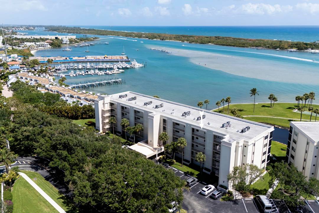 Exquisite Remodeled Penthouse with Spectacular Intracoastal Views in Tequesta.