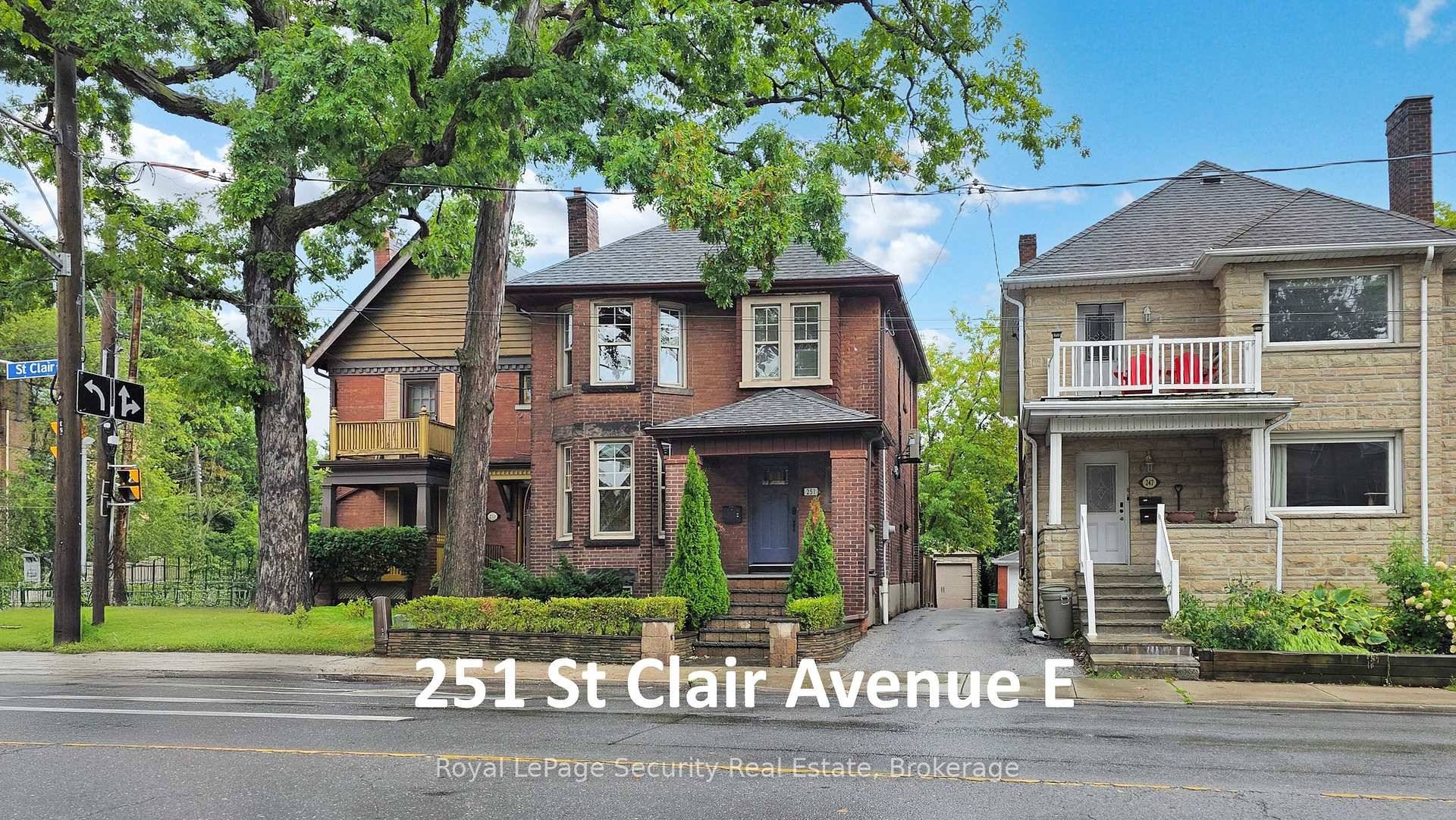 Prime amp ; Coveted Rosedale Moore Park Family Neighbourhood.