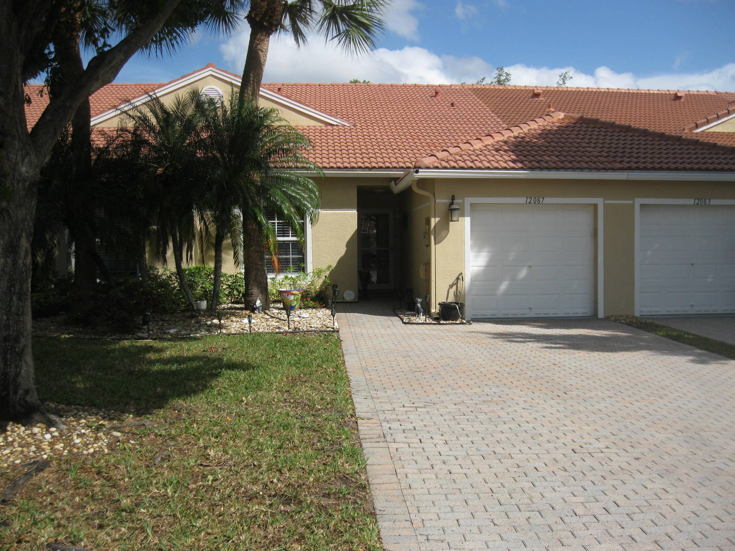 GORGEOUS VILLA IN PRISTINE CONDITION.