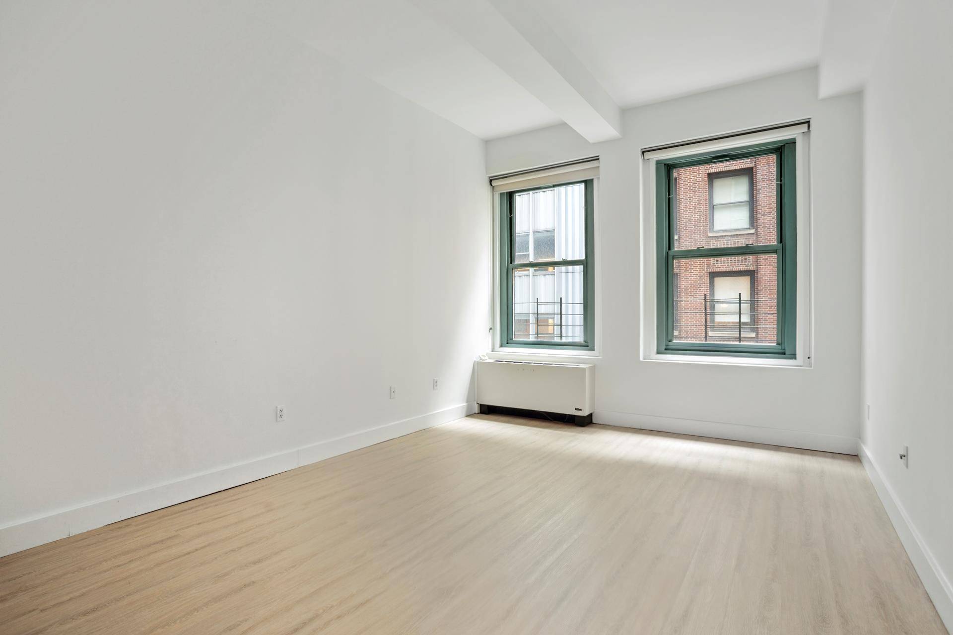 Elegant 2 Bedroom Residence in Prime FIDI Location Welcome to this beautifully updated 2 bedroom, 2 bathroom home in the heart of the Financial District.