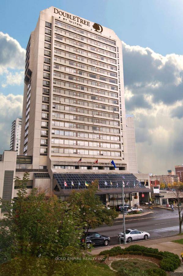 Fully Furnished 1 Bedroom Unit.