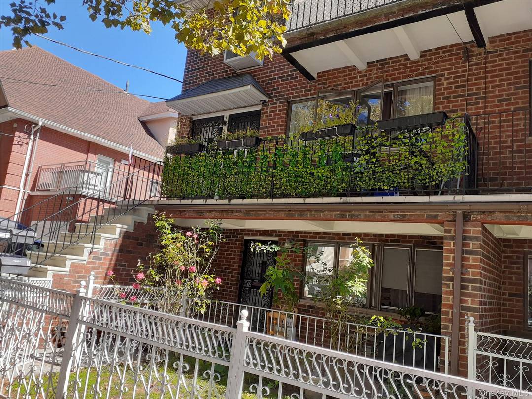 Stunning 3BR 2BTH Residence for Rent Prime Sheepshead Bay Step into comfort, style, and convenience with this expansive 1, 264 sq.