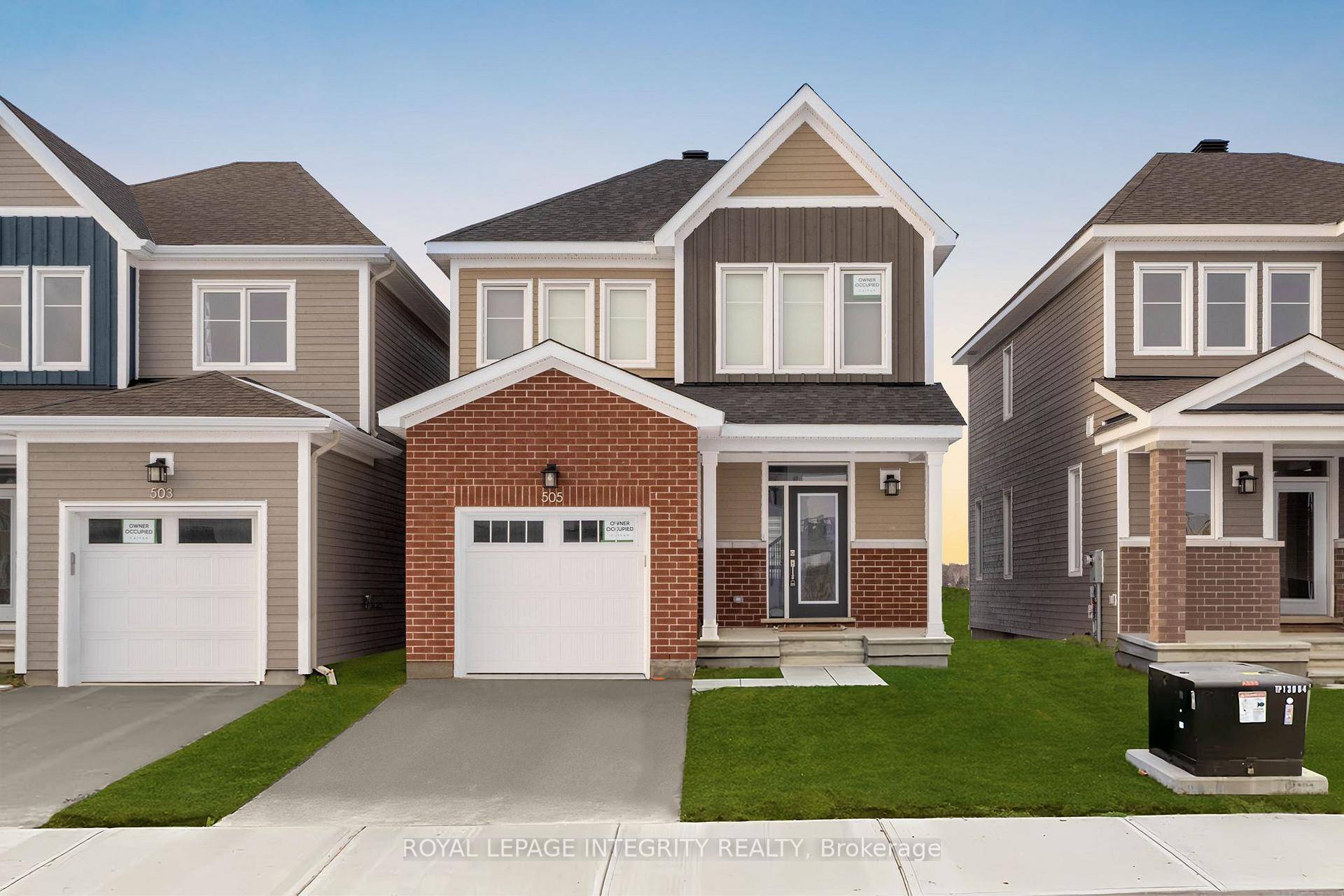 Welcome to your detached home located in the desirable community of Richmond.
