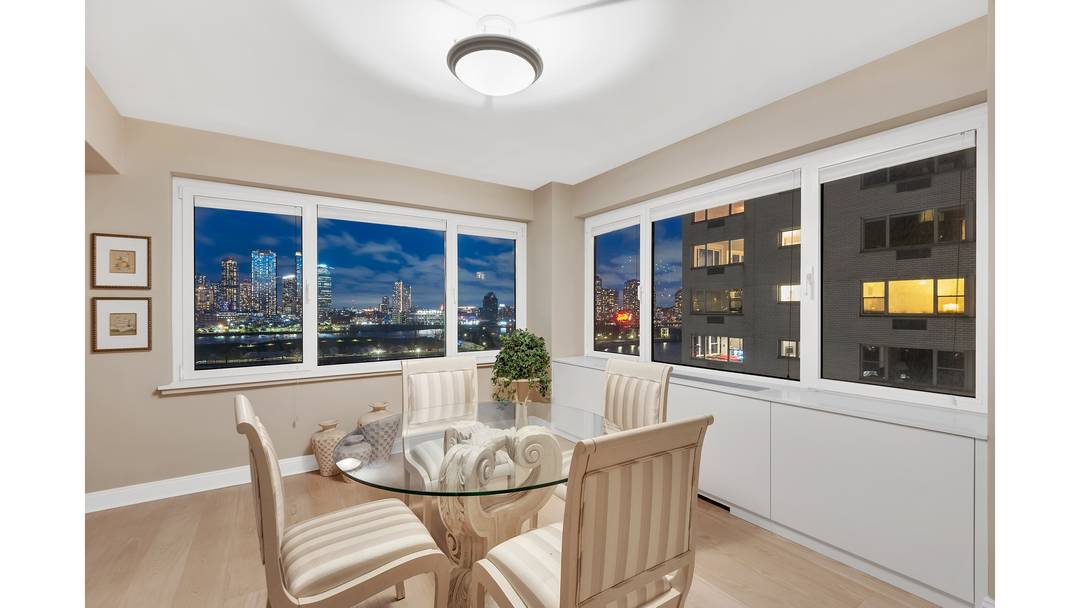 The Three S's Spacious, Sophisticated and Spectacular !