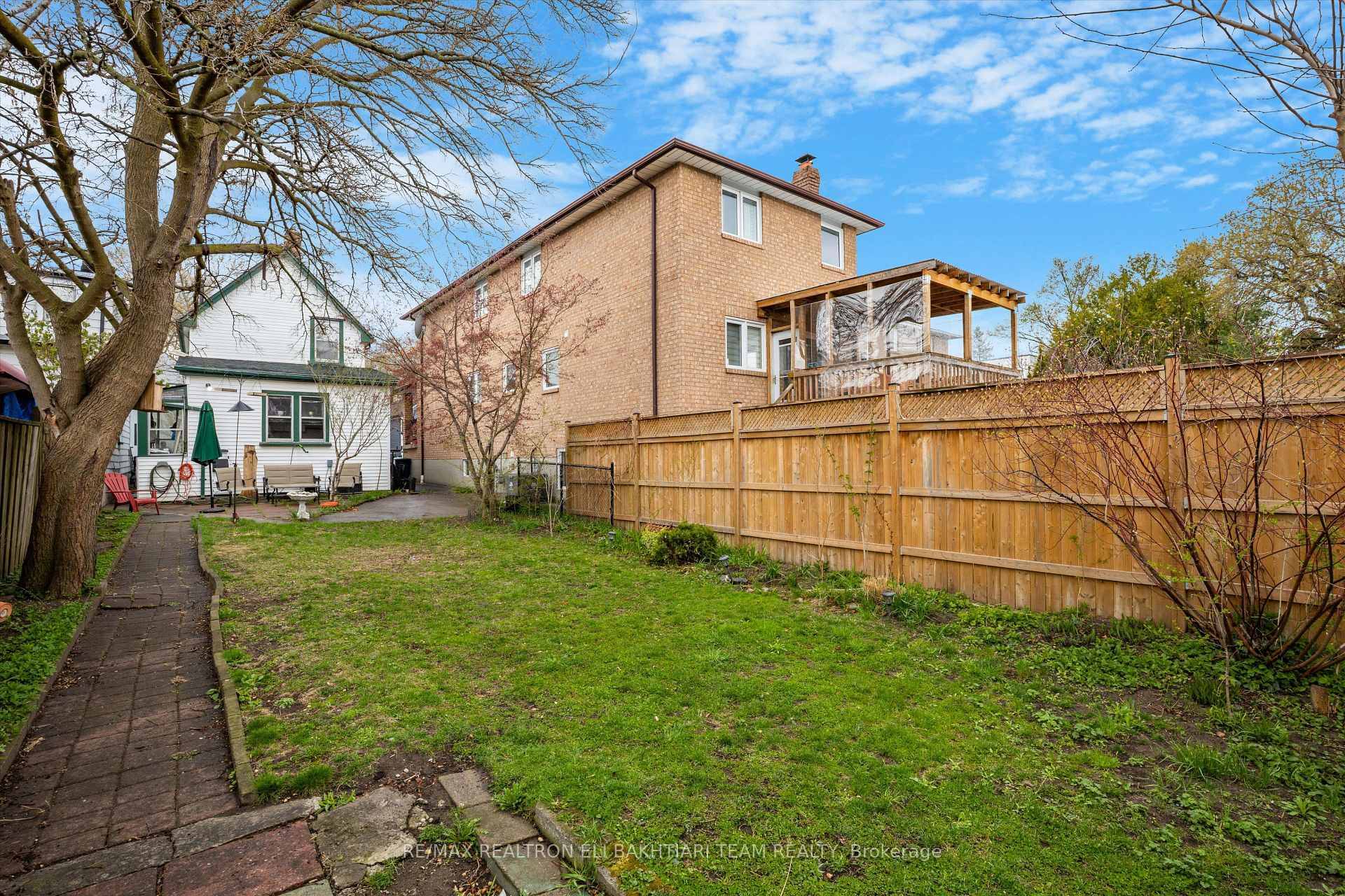 Welcome to your dream home in one of East Yorks most desirable and family friendly neighborhoods !
