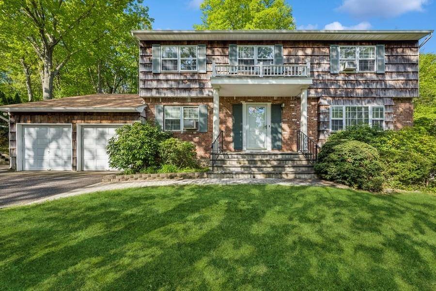Welcome Home to This Beautiful Colonial in Charter Oaks !