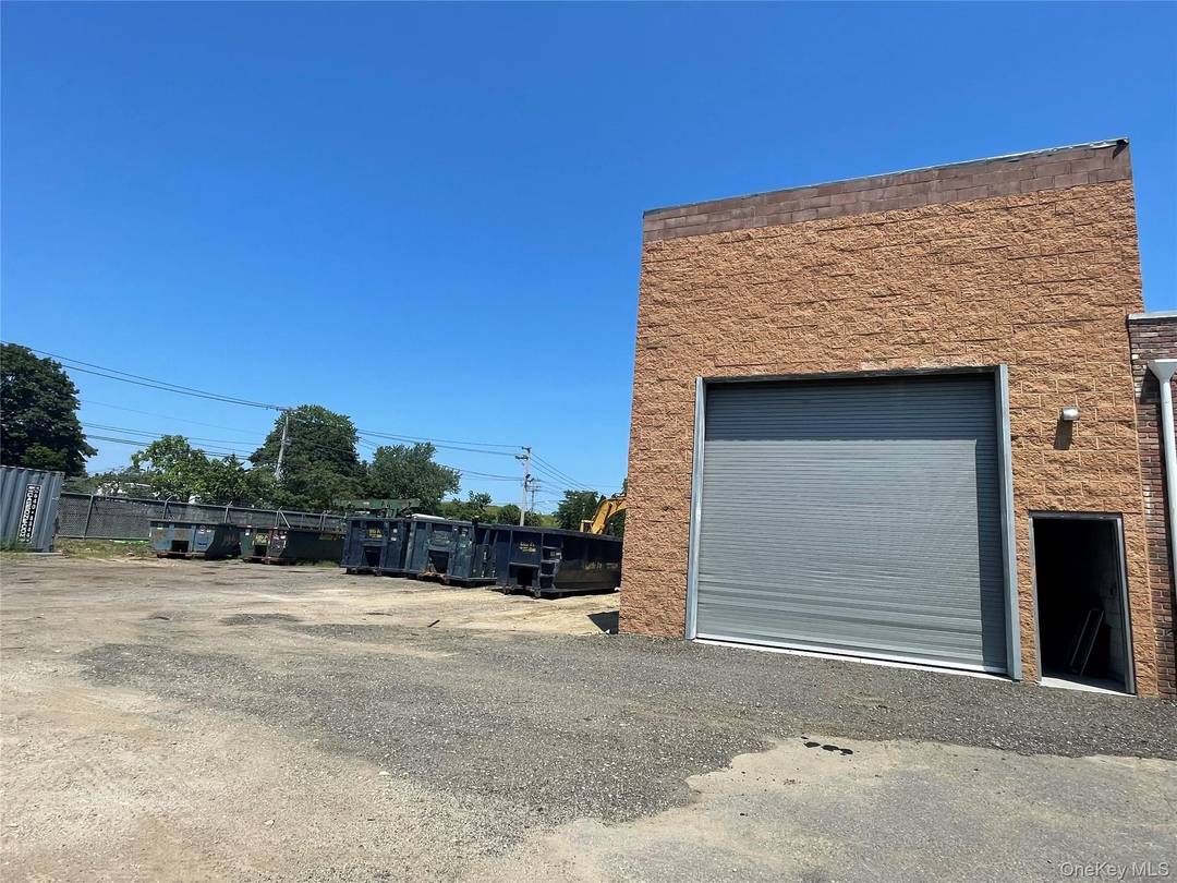 Newly renovated Open Warehouse Yard Space, Ideal for Contractors Constuction, Electrical, Plumbing, Landscapers or Equipment Storage, Delivery amp ; Logistics Companies.