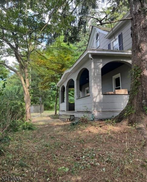 Wonderful opportunity to own this one of a kind Updated Classic Colonial set on pristine lot.