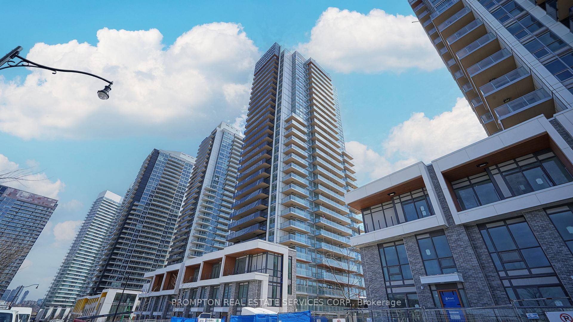 Experience exceptional urban living in this brand new 1 1bedroom condo with one parking and a locker, ideally located in the heart of North York within Concords prestigious new development.