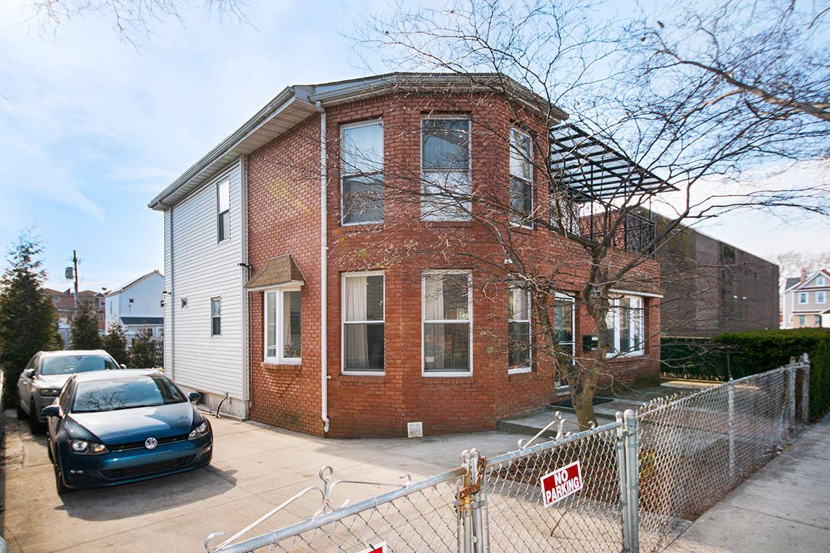 Welcome to this stunning fully detached brick one family home in the desirable Canarsie neighborhood of Brooklyn.