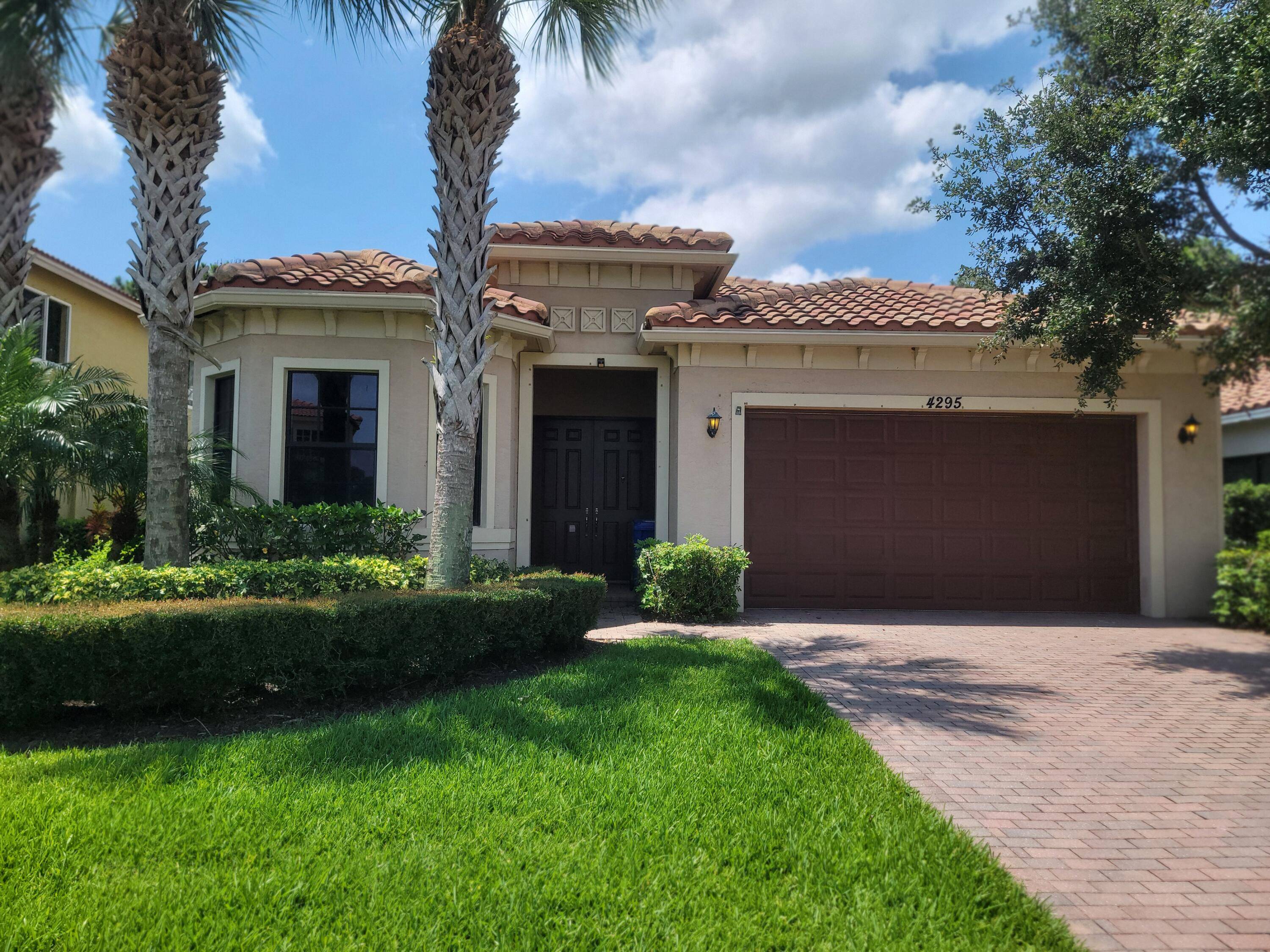 Wonderful gated community of Verolago offers pool, fitness, tennis and relaxation.
