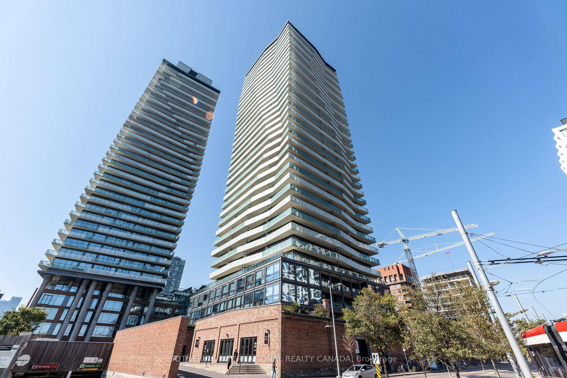 Perfectly located in the heart of the historical Distillery District this South facing 1 den checks all the boxes !