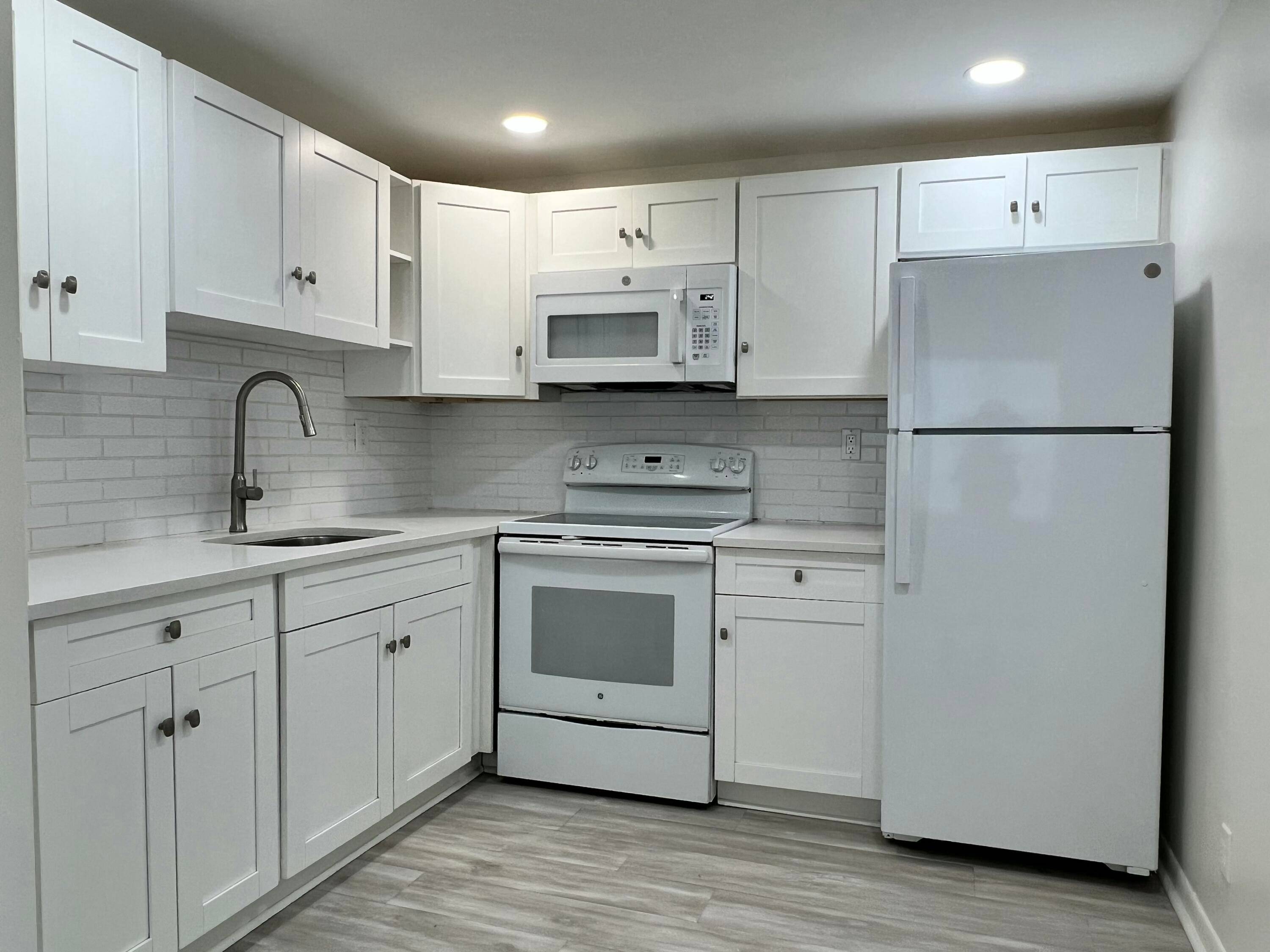 PRICE REDUCED ! Welcome to this stunning, ground floor, one bedroom, 1.