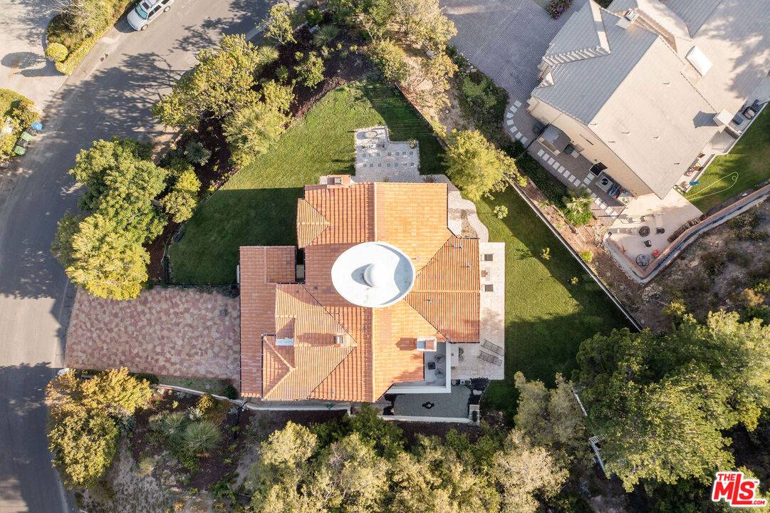 23458  W MOON SHADOWS DR Malibu LA