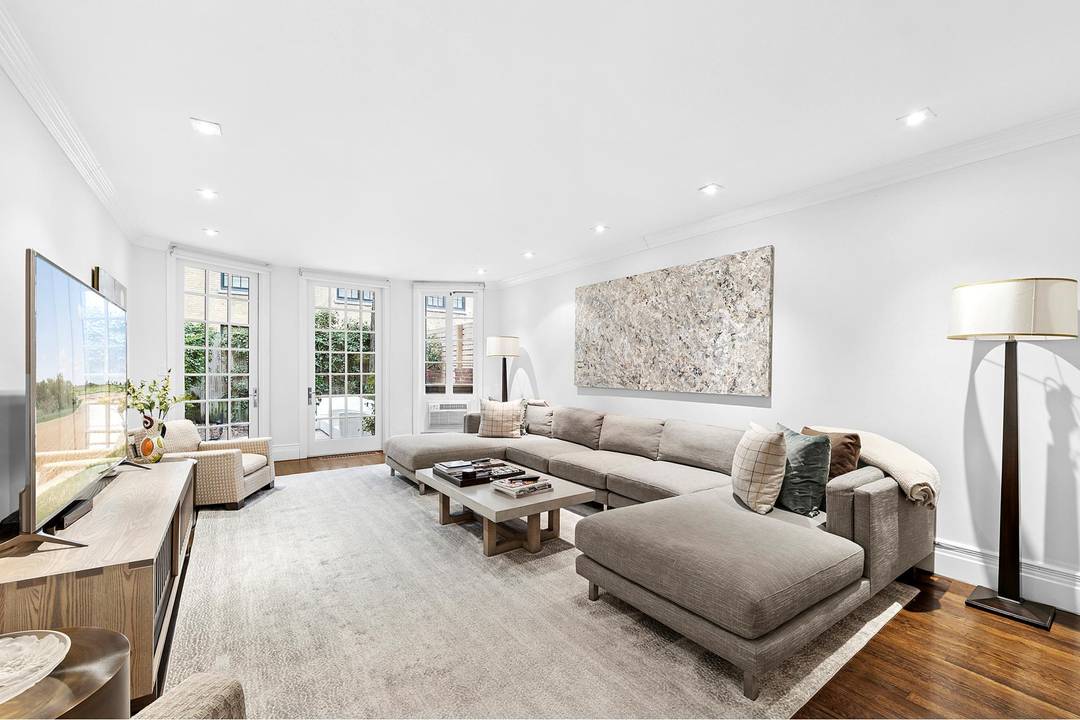 This Is The One ! Breakfast at Tiffany and Lunch and Dinner in your new home two doors down from Holly's home on the magical street where Audrey Hepburn made ...