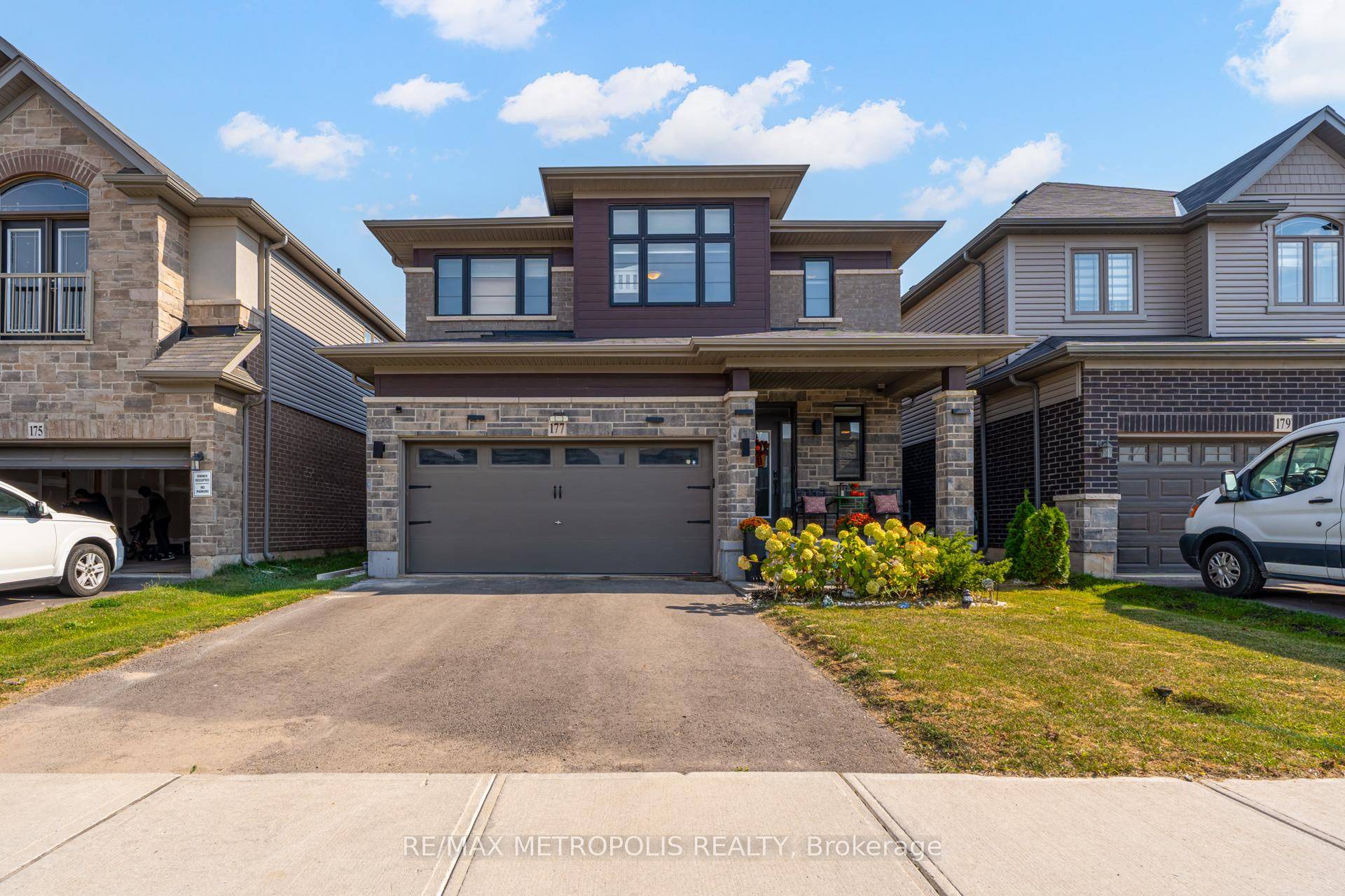 Welcome to Brant West, one of Brantford's most desirable family communities, thoughtfully built by Losani Homes.