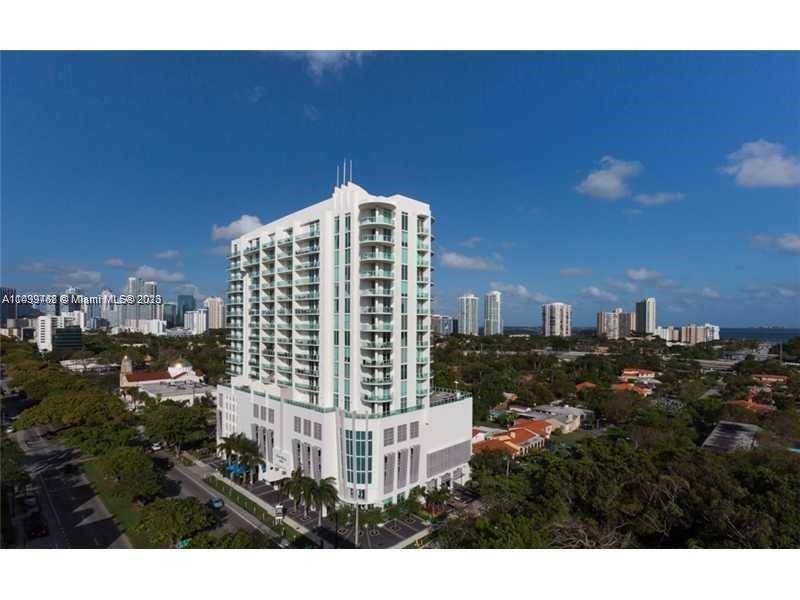STUNNING UNOBSTRUCTED OCEAN VIEWS TO KEY BISCAYNE, 10 FOOT CEILINGS, 2 2, SPLIT BEDROOMS, SATURNIA MARBLE FLOORS THROUGHOUT UNIT.